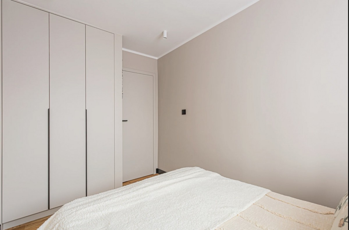 Warszawa · ul. Grzybowska — 2