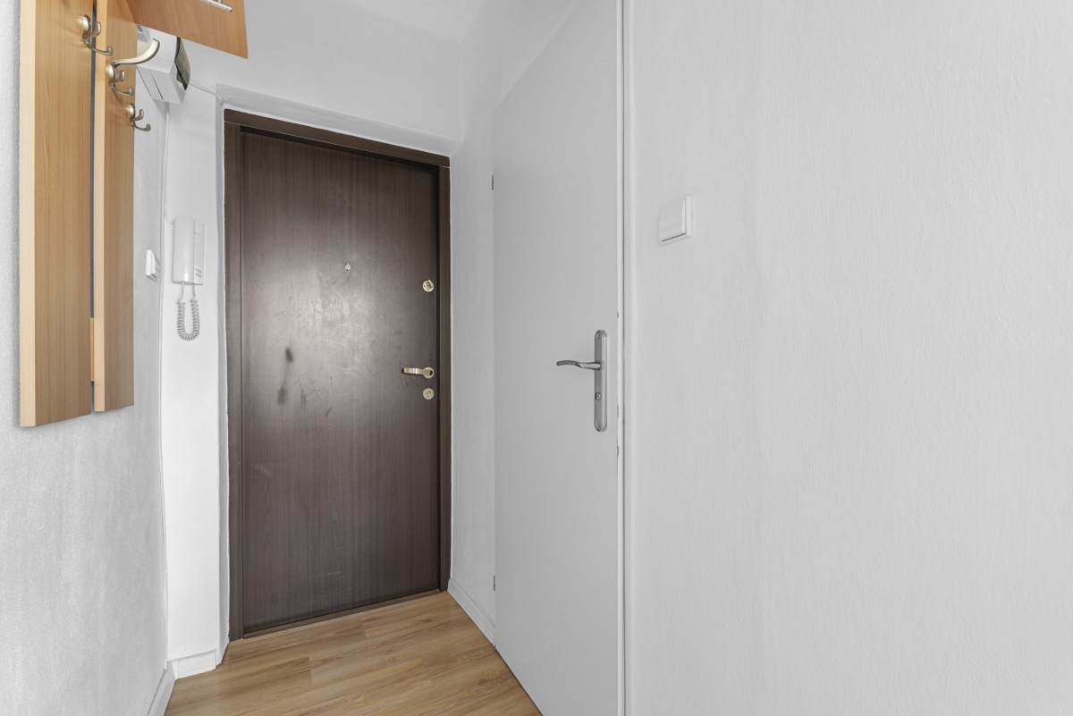 Warszawa · ul. Jagiellońska — 9