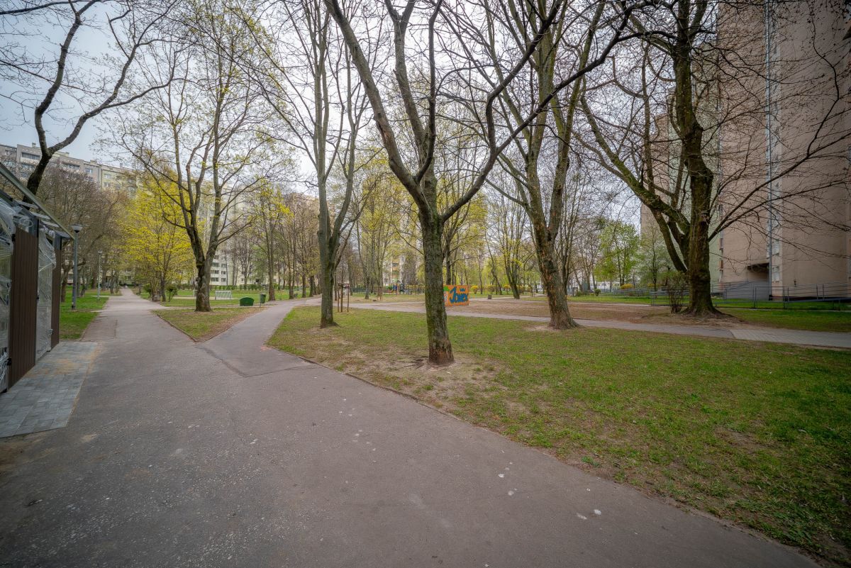 Warszawa · ul. Anieli Krzywoń — 28