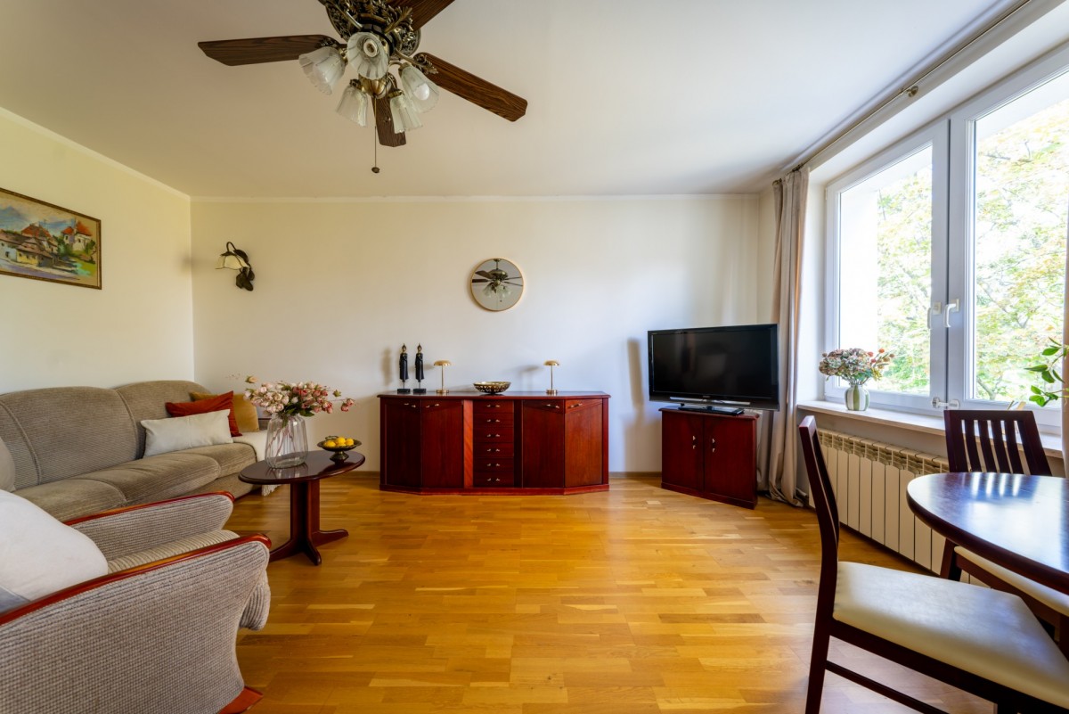 Warszawa · ul. Białobrzeska — 15