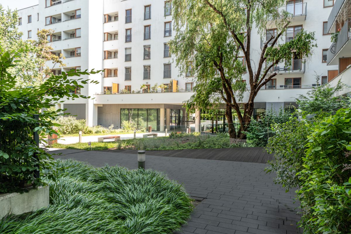 Warszawa · ul. Szczęśliwicka — 14