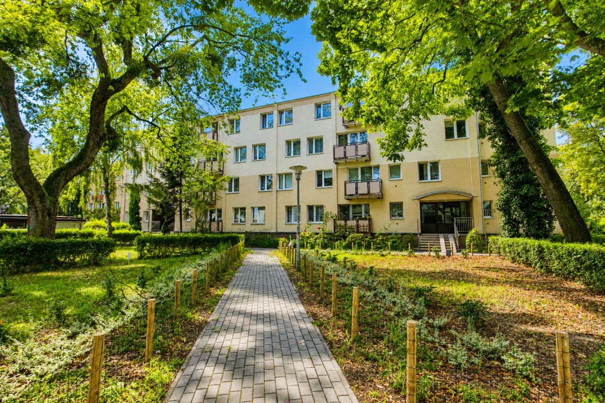 Warszawa · ul. Agawy — 14