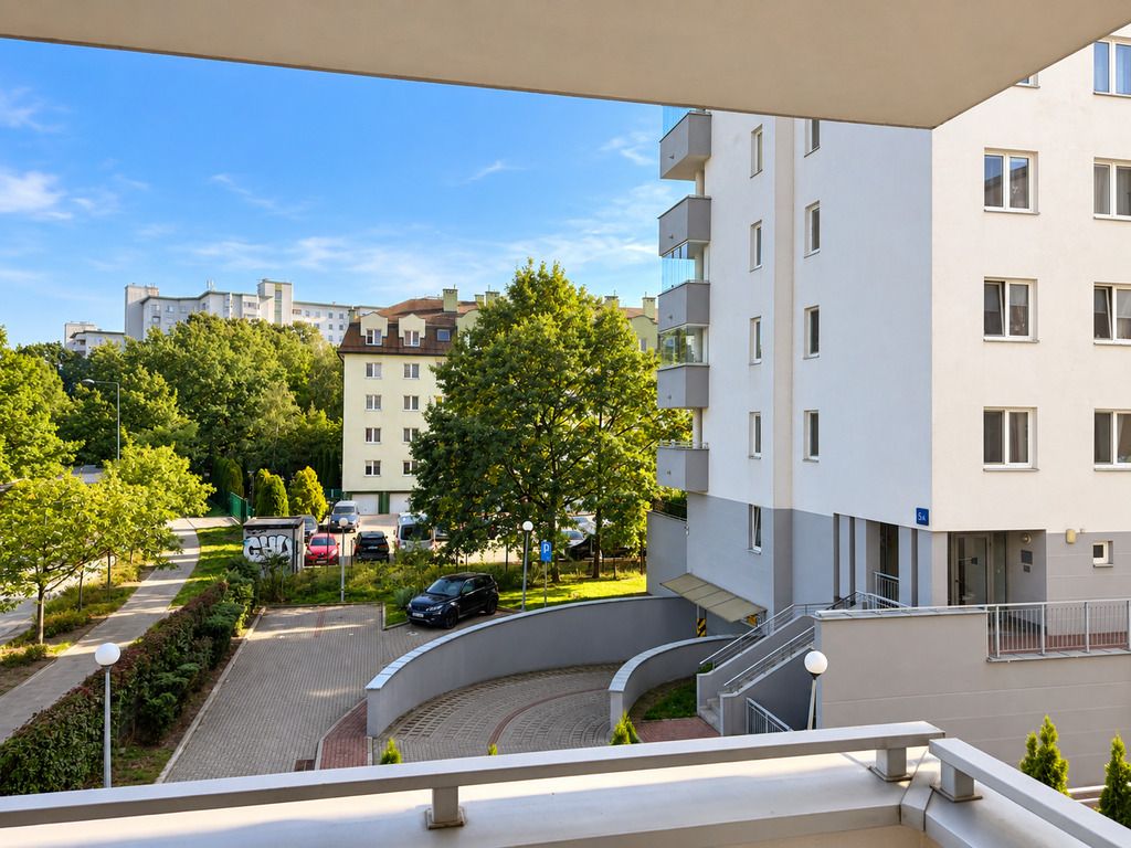 Warszawa · ul. Milenijna — 14
