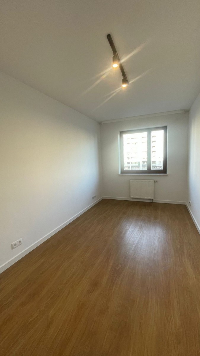Warszawa · al. Aleja Komisji Edukacji Narodowej — 13