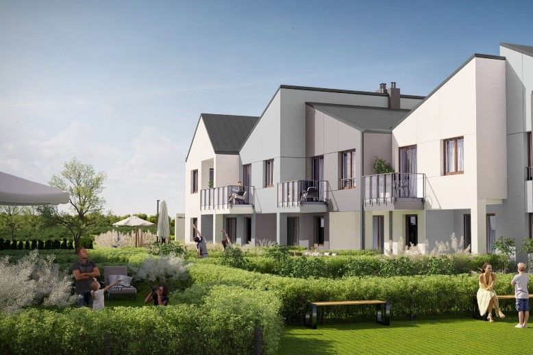 Słomin · Biedronki 33 — 4
