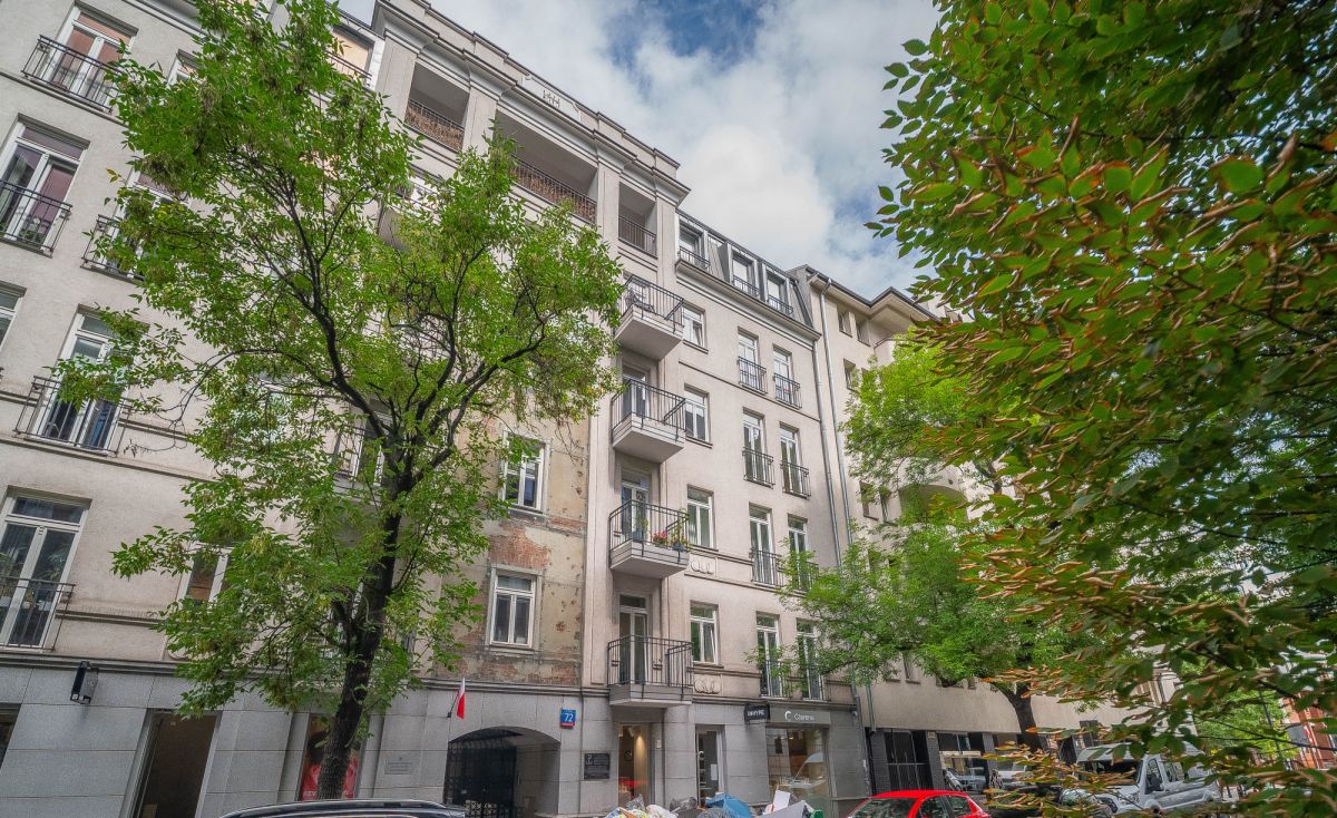 Warszawa · ul. Wilcza — 27