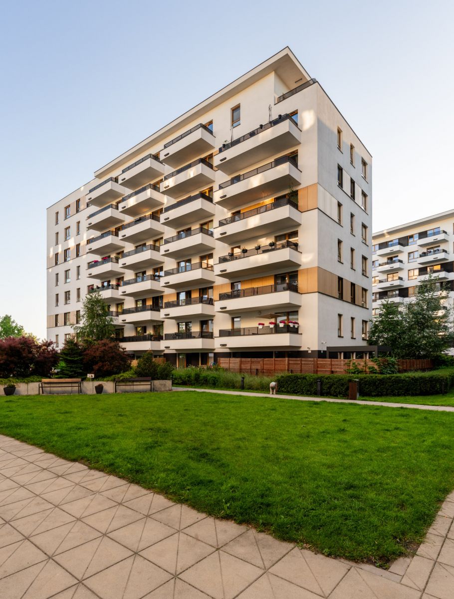 Warszawa · ul. Komputerowa — 25
