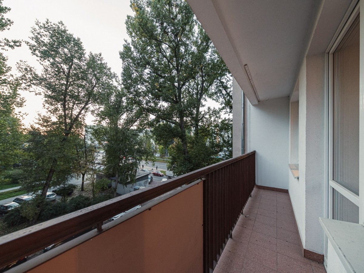 Warszawa · al. Aleja Jerzego Waszyngtona — 13
