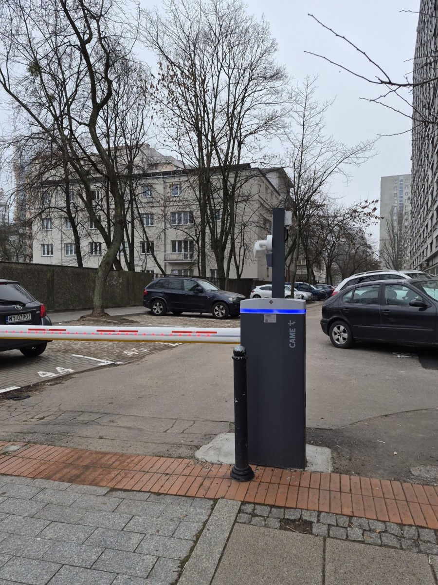 Warszawa · ul. Chłodna — 9