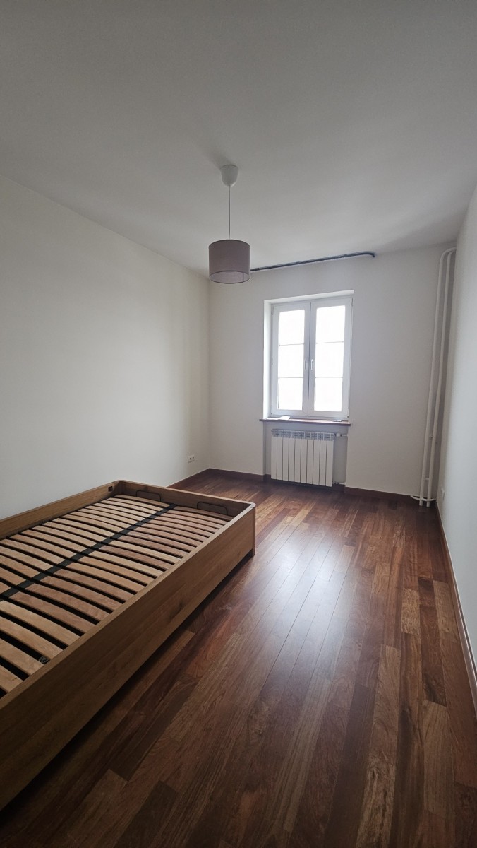 Warszawa · ul. Krzywe Koło — 11