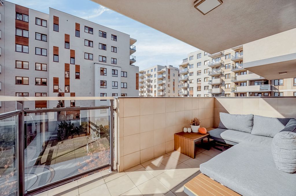 Warszawa · ul. Dzieci Warszawy — 9