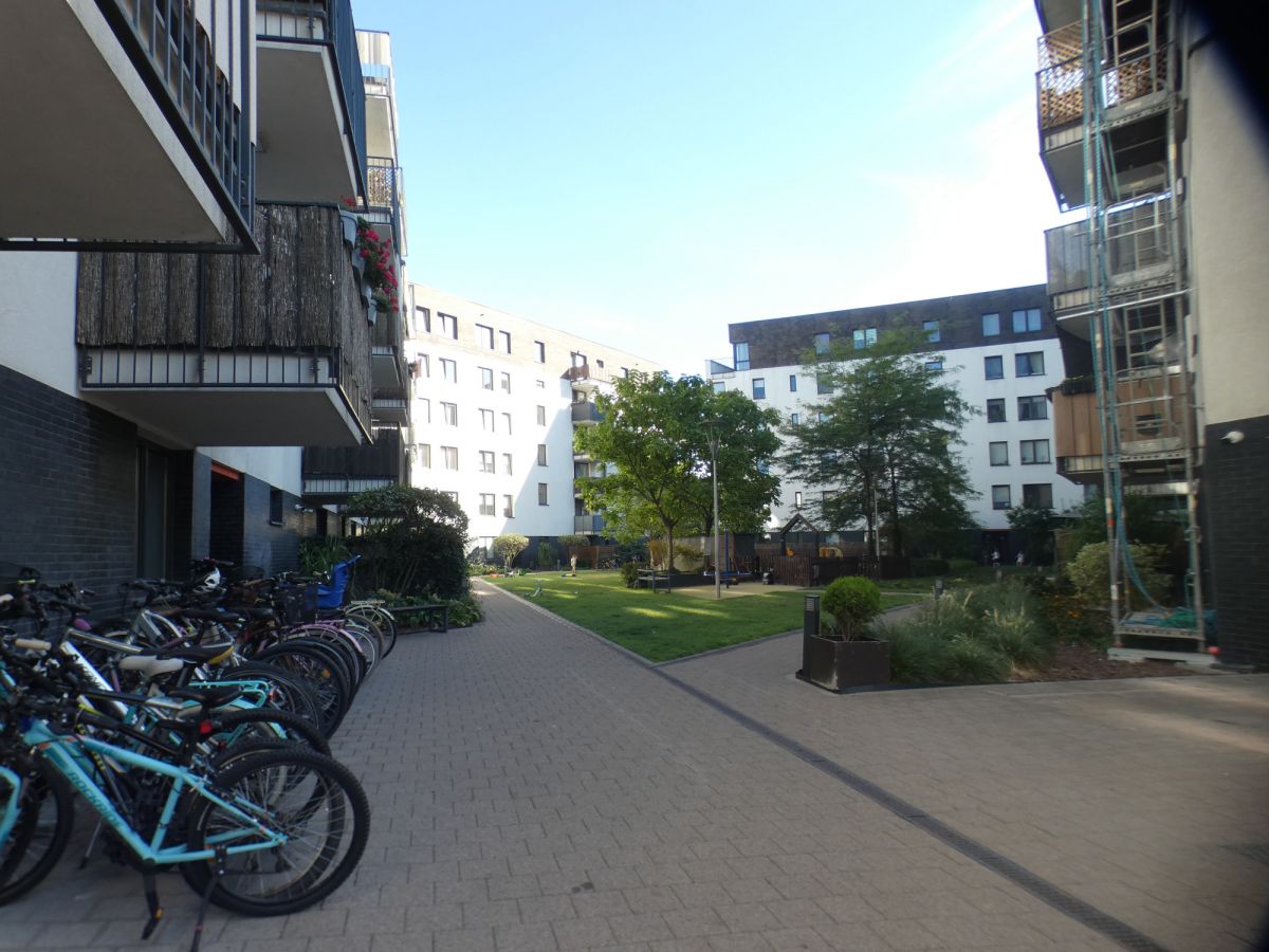 Warszawa · ul. Szeligowska — 17
