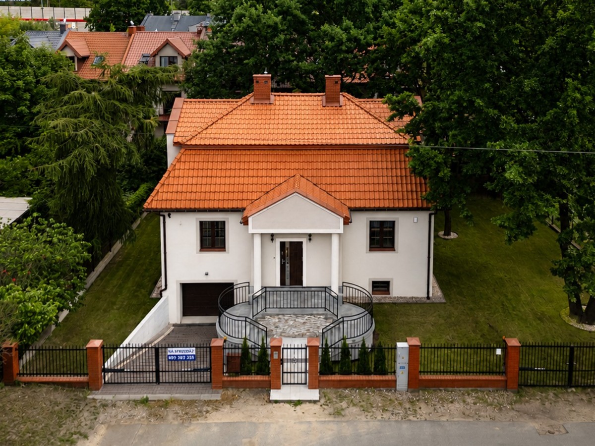 Warszawa · ul. Szermiercza — 23
