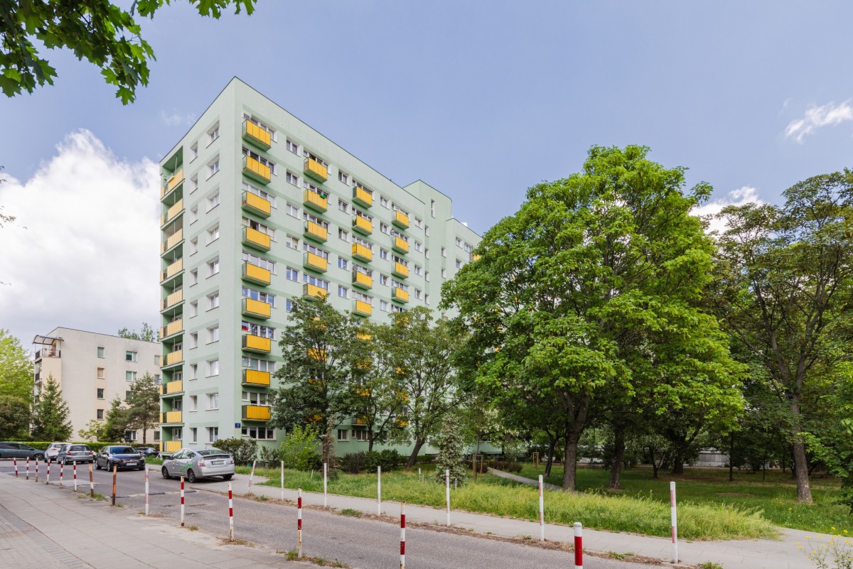Warszawa · ul. Zbigniewa Romaszewskiego — 18