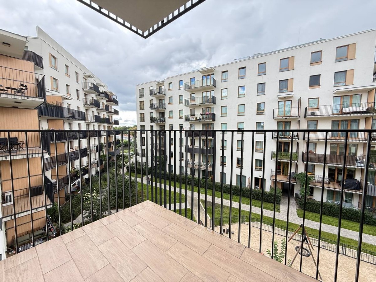 Warszawa · ul. św. Stanisława — 14