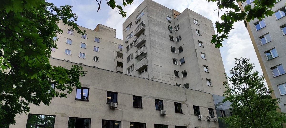 Warszawa · al. Aleja Jana Pawła II — 20