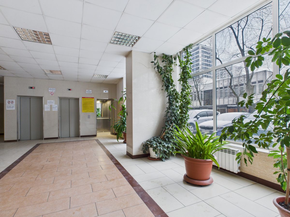 Warszawa · ul. Grzybowska — 15