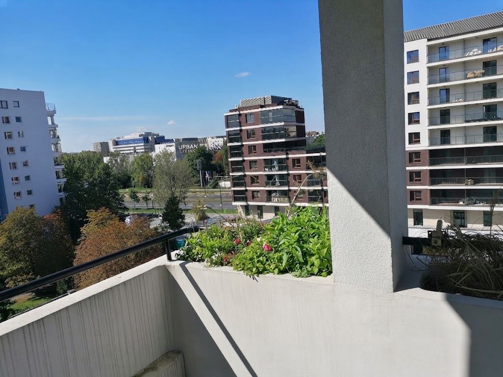 Warszawa · ul. Jana Sebastiana Bacha — 4