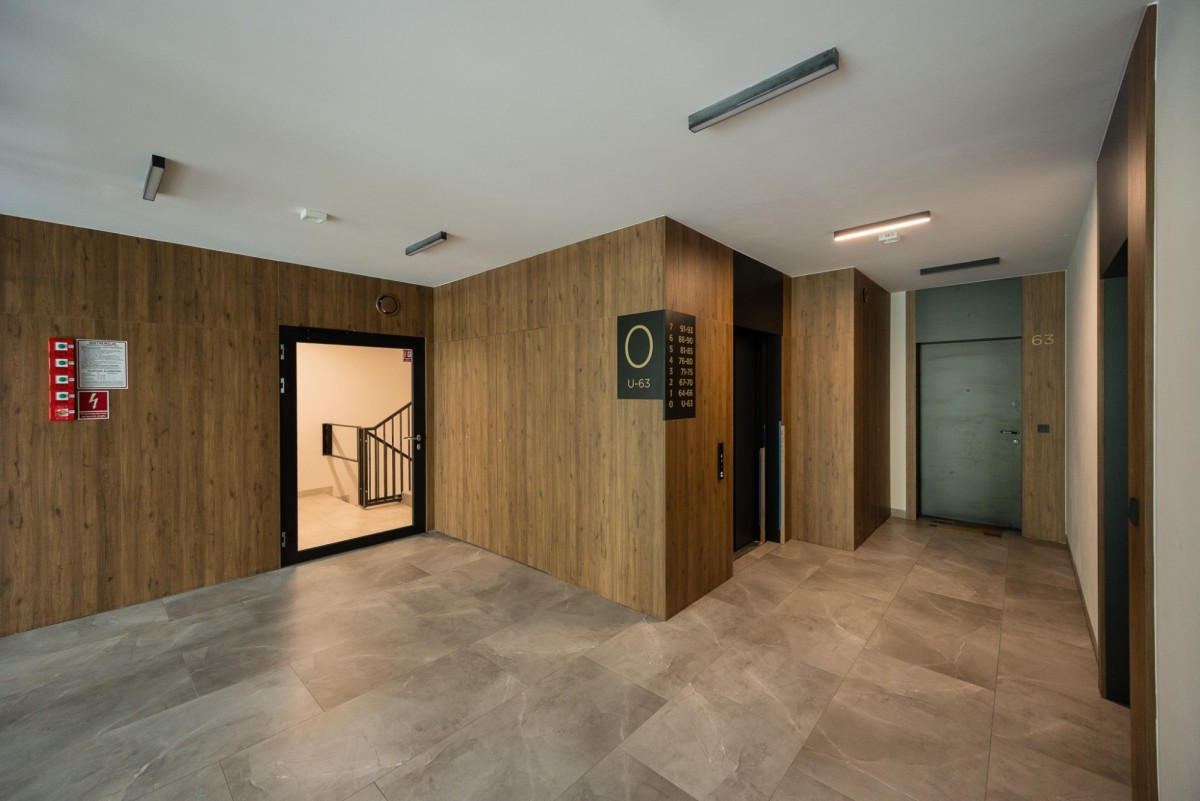 Warszawa · ul. Redutowa — 25