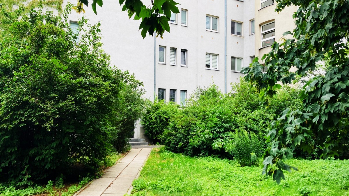 Warszawa · ul. Ratuszowa — 18