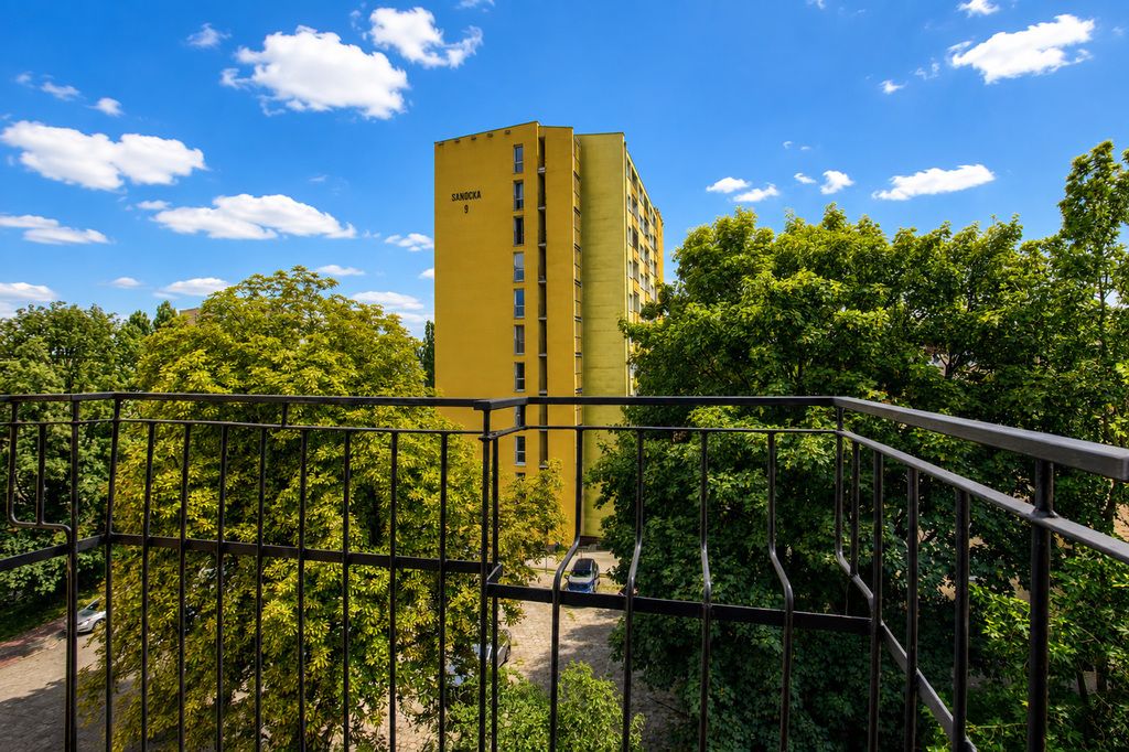 Warszawa · ul. Sanocka — 12