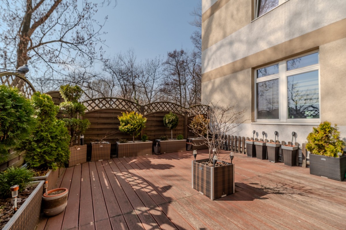Warszawa · ul. Jana III Sobieskiego — 25