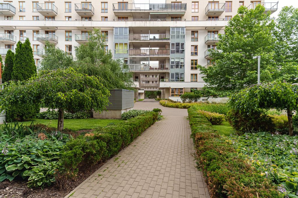 Warszawa · ul. Obrzeżna — 13