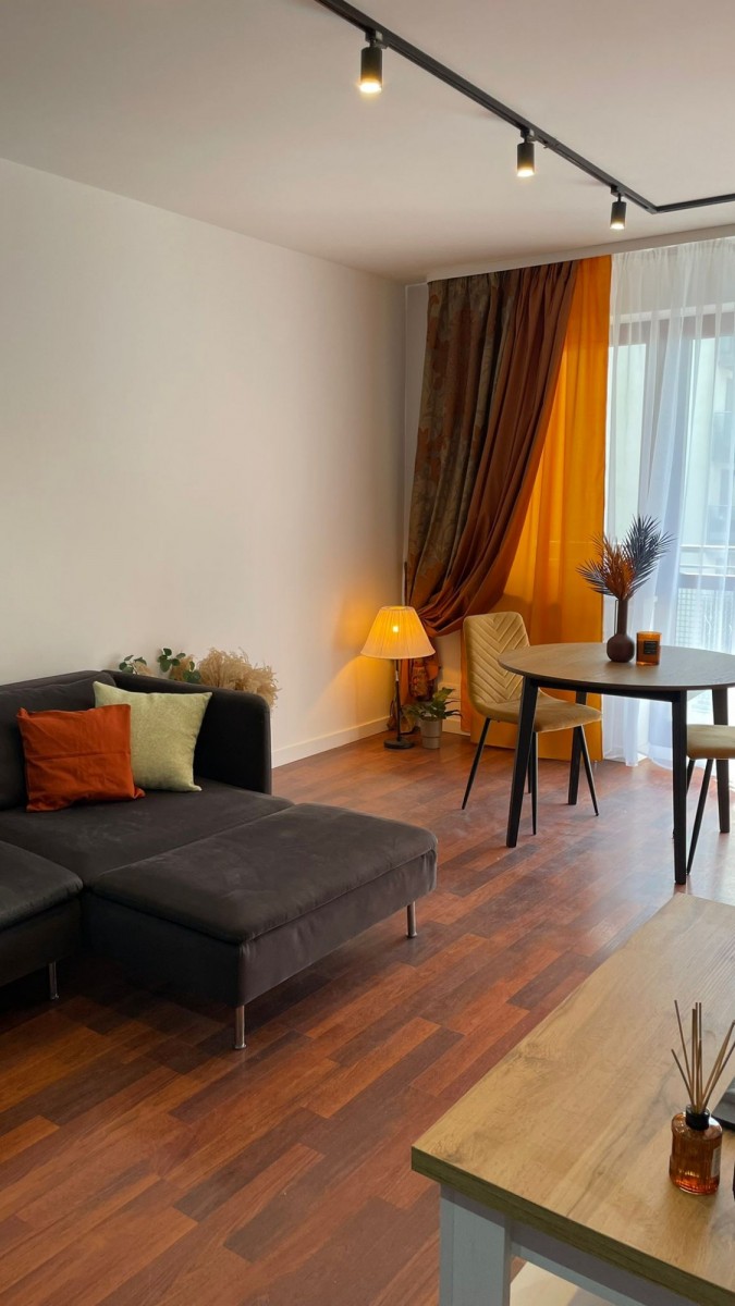 Warszawa · al. Aleja Komisji Edukacji Narodowej — 10