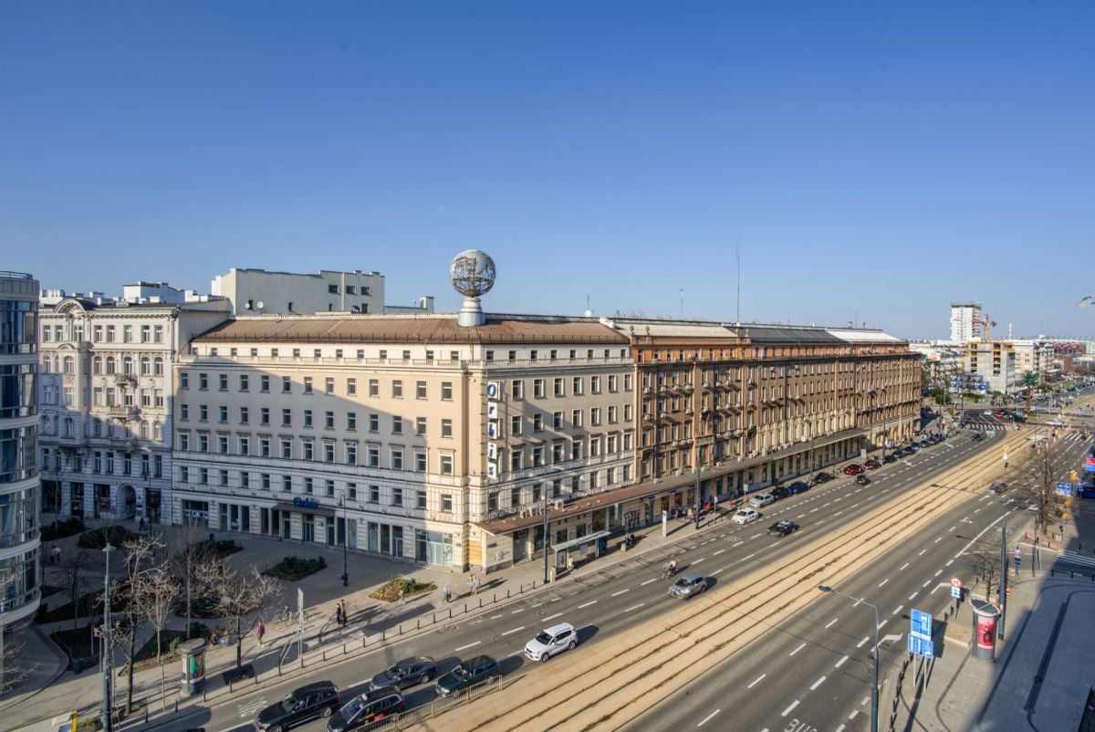 Warszawa · al. Aleje Jerozolimskie — 14