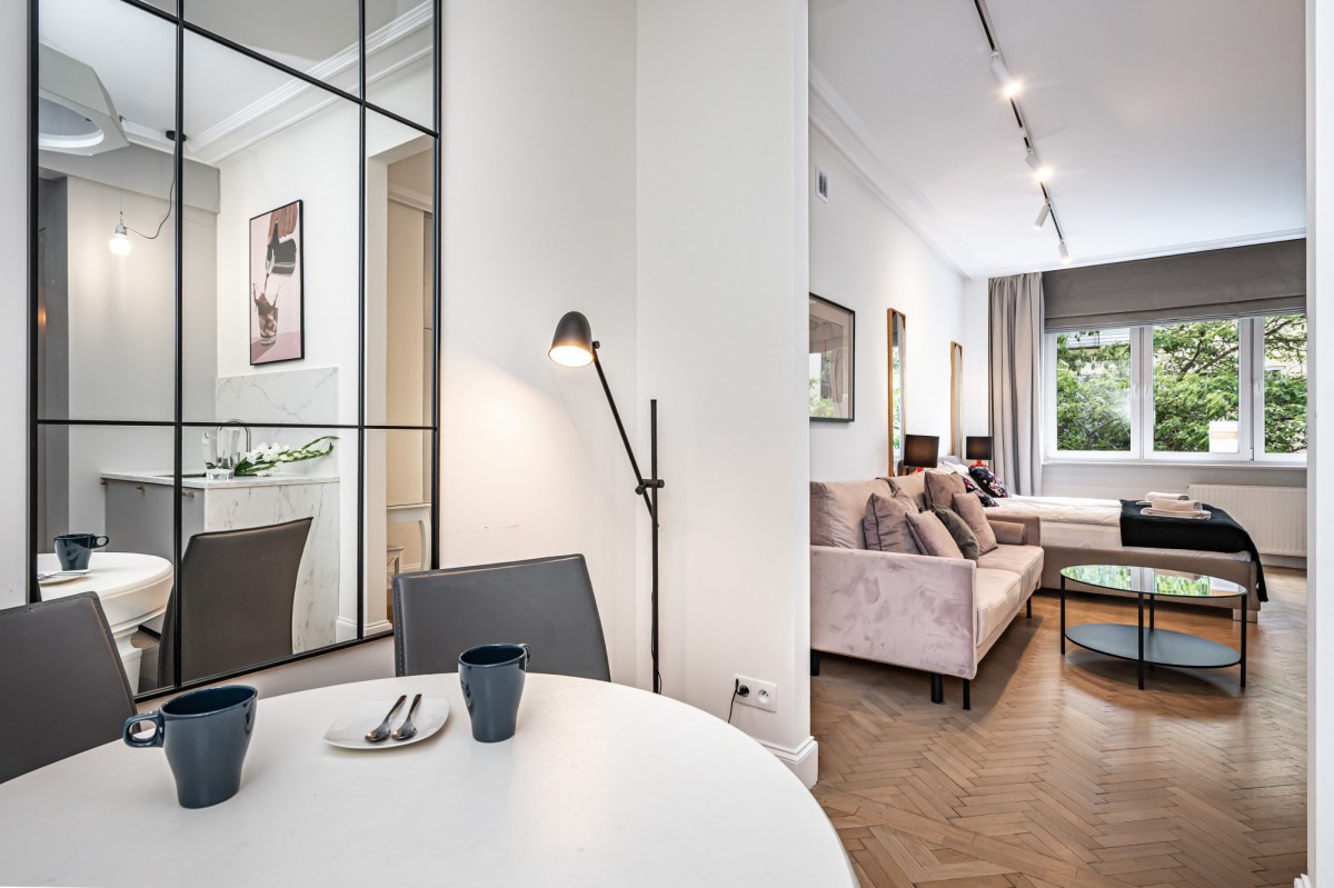 Warszawa · ul. Puławska — 27