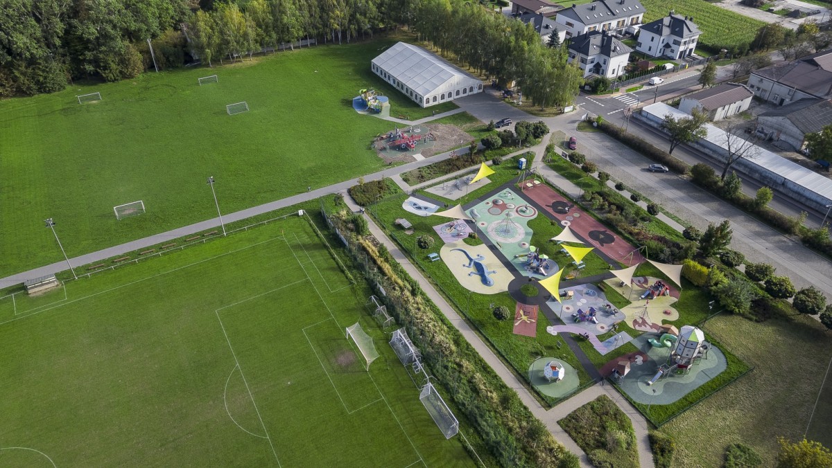 Ożarów Mazowiecki · ul. Zielna — 19