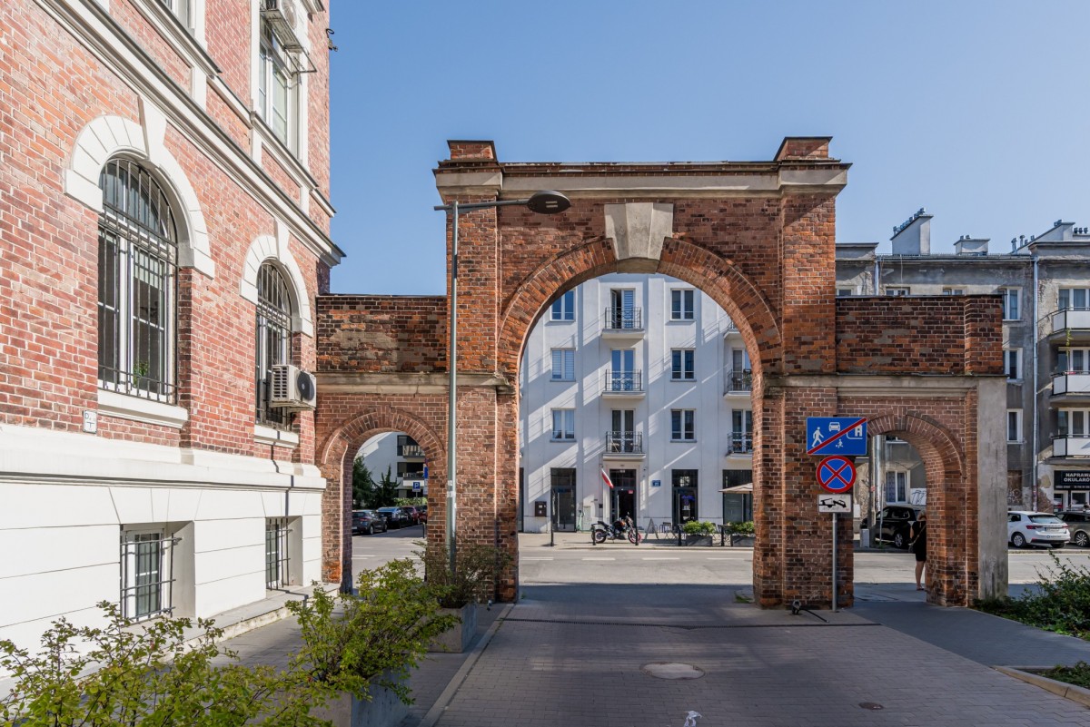 Warszawa · Praga-Południe — 23
