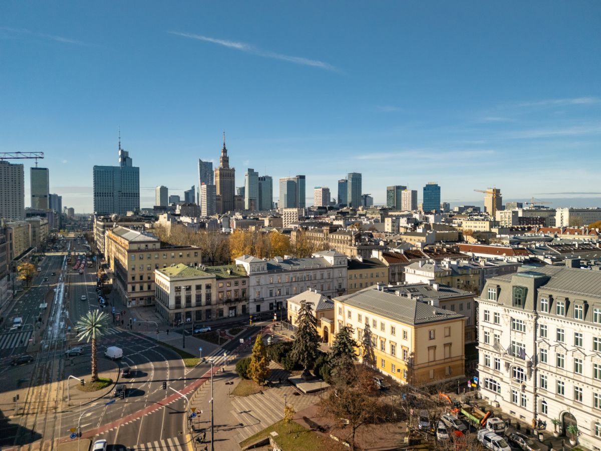 Warszawa · ul. Smolna — 12