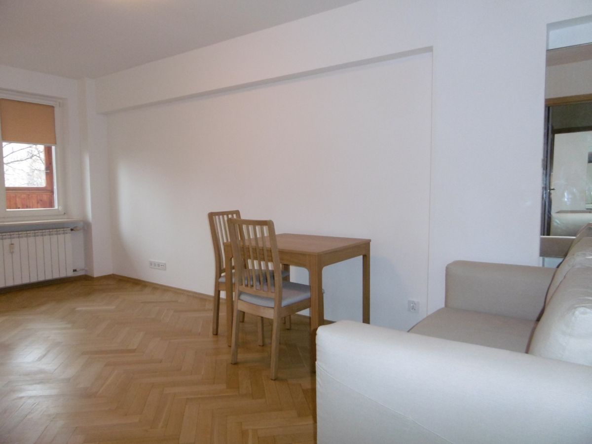 Warszawa · ul. Mordechaja Anielewicza — 7
