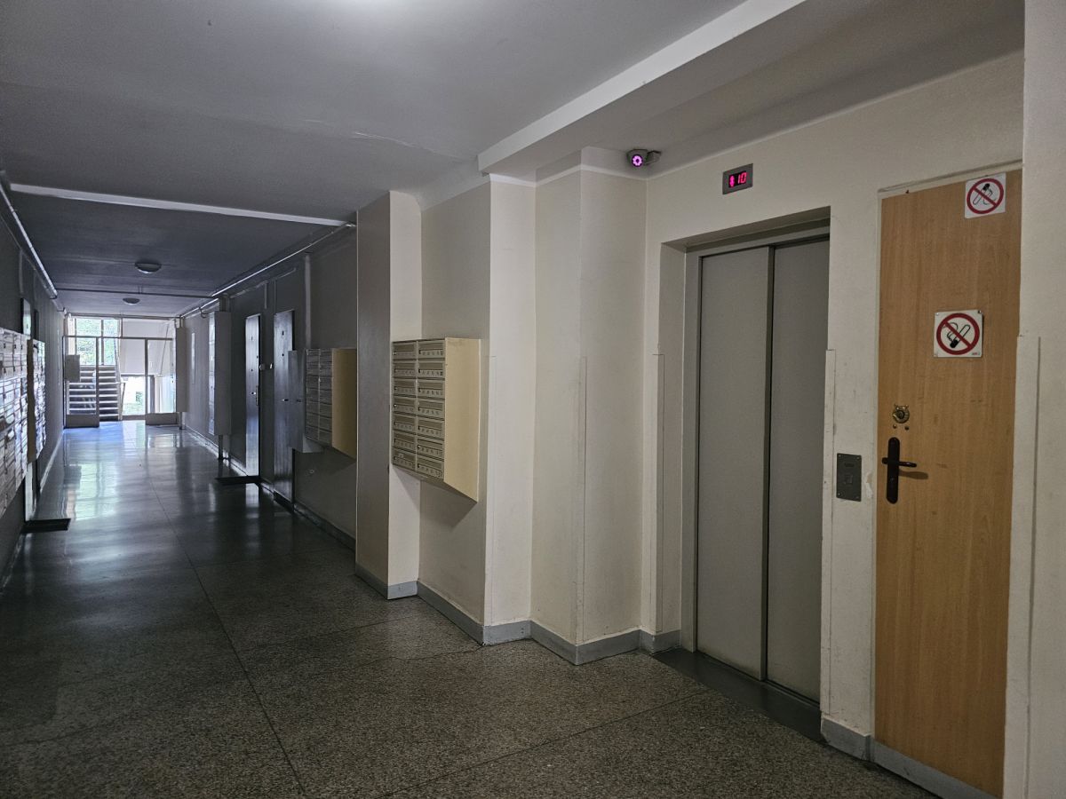 Warszawa · ul. Puławska — 8