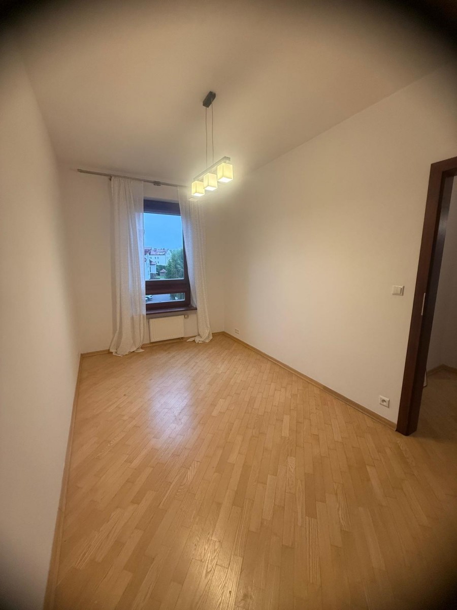 Warszawa · ul. Stryjeńskich — 11