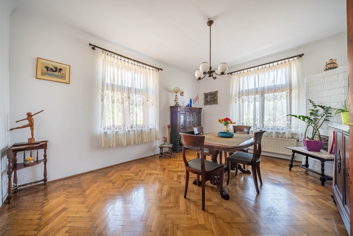 Warszawa · ul. ks. Juliana Chrościckiego — 6