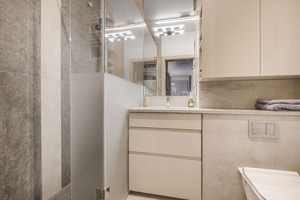 Warszawa · ul. Bluszczańska — 12