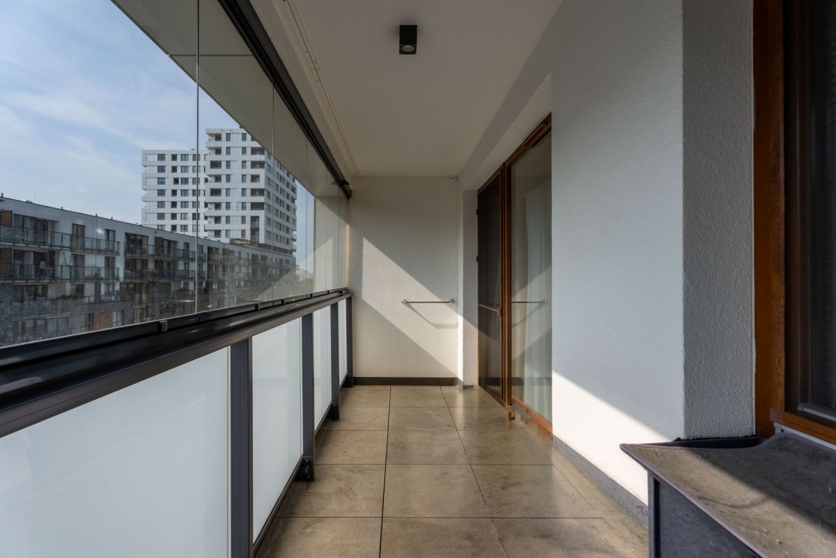 Warszawa · ul. Karolkowa — 16