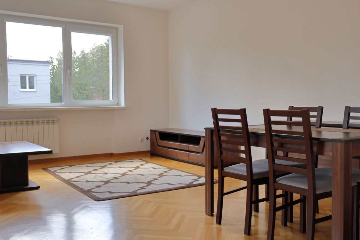 Warszawa · ul. Barbórki — 17