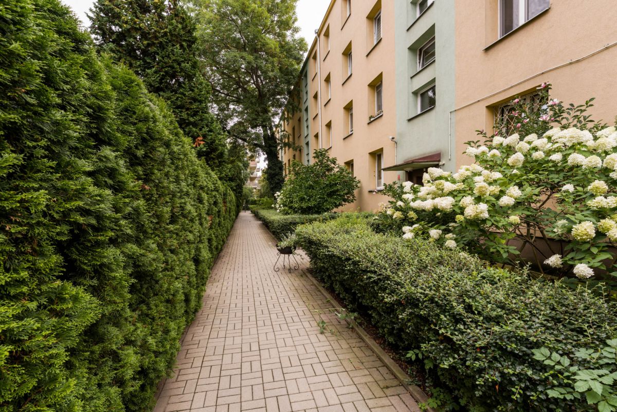 Warszawa · ul. Wandy — 17