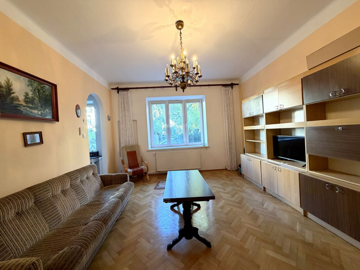 Warszawa · ul. Lubiniecka — 4
