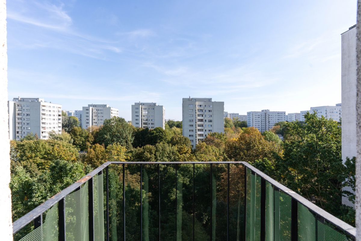 Warszawa · ul. Włościańska — 12