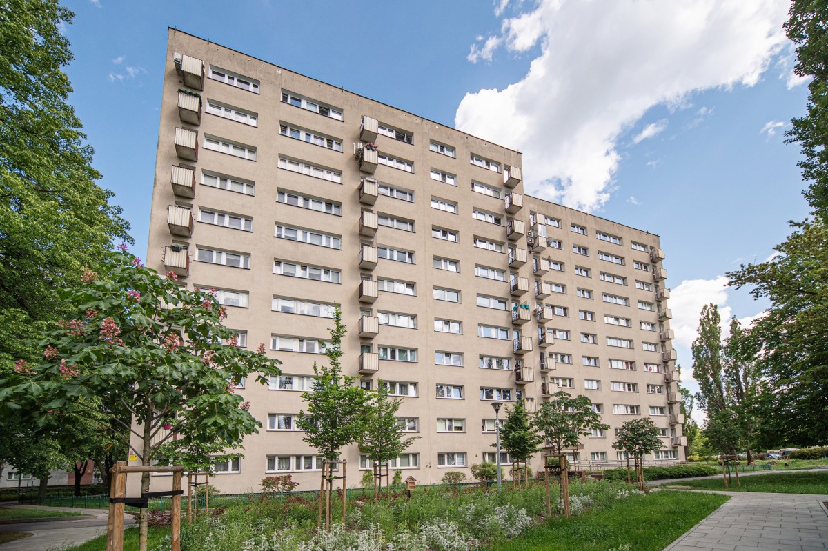 Warszawa · ul. Starej Baśni — 13