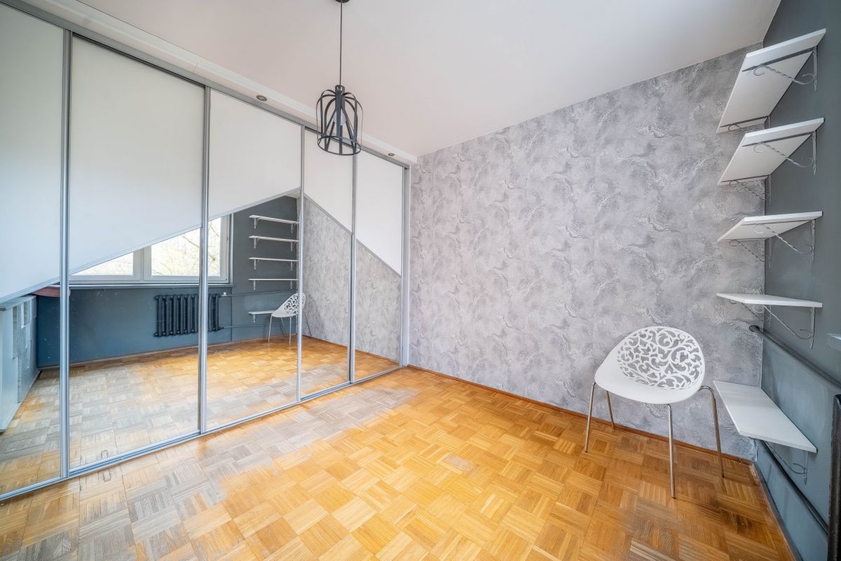 Warszawa · ul. Anieli Krzywoń — 10