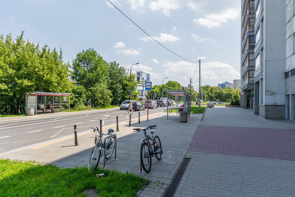 Warszawa · al. Aleja Krakowska — 8