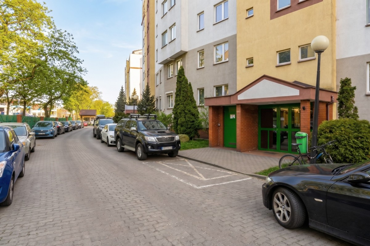 Warszawa · Ochota — 11