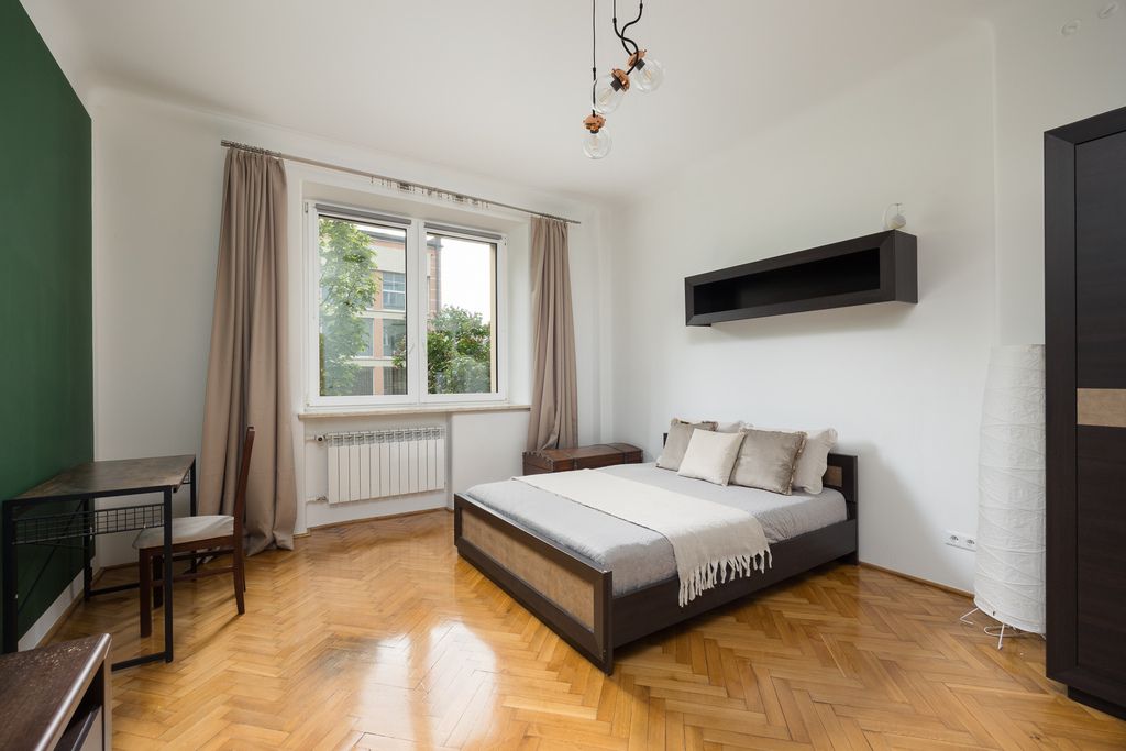 Warszawa · ul. Tadeusza Rejtana — 5