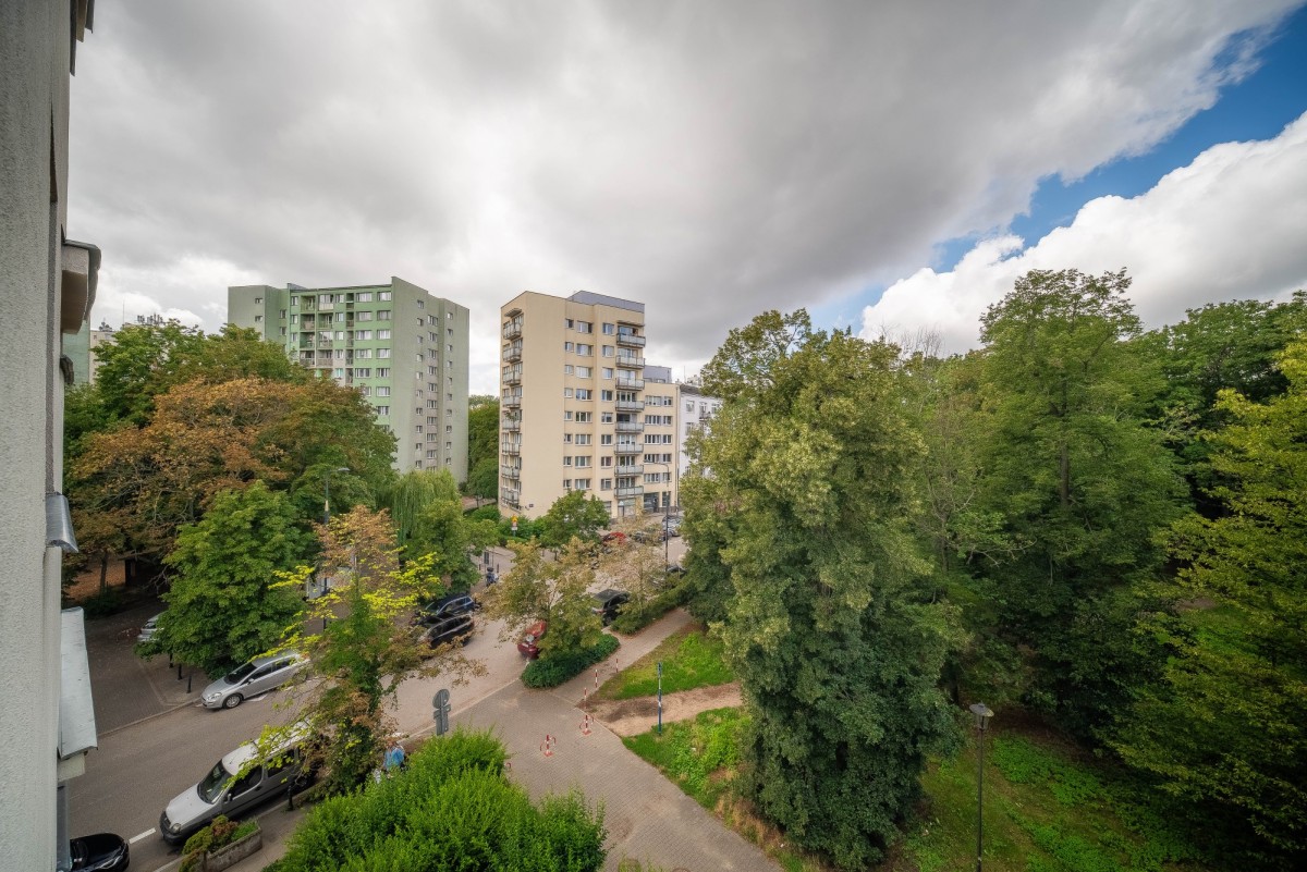 Warszawa · Śródmieście — 13
