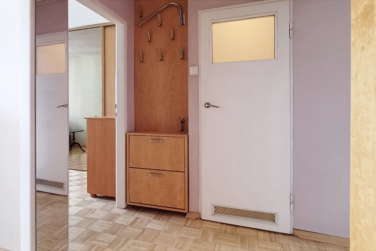 Warszawa · al. Aleje Jerozolimskie — 6